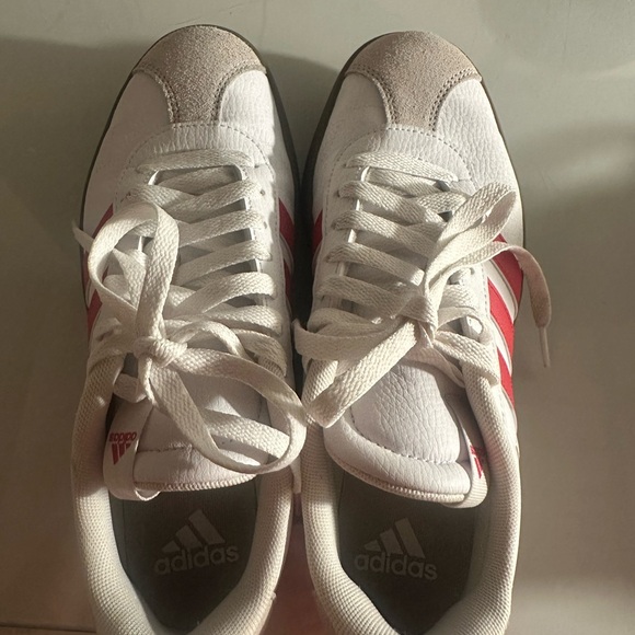 ADIDAS W RED STRIPES size 7.5 - Picture 2 of 3